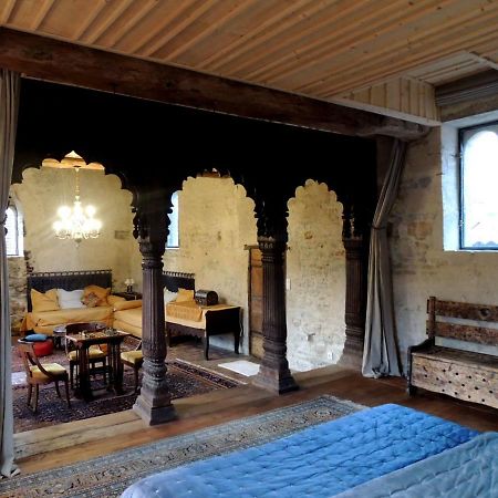 Maison Romane 1136 Cluny Bagian luar foto